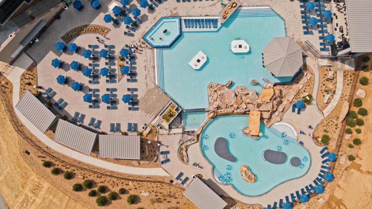 Отель Nemacolin Farmington Экстерьер фото